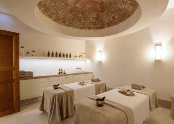 How Do Hotels Create the Perfect Ambience for Relaxation?