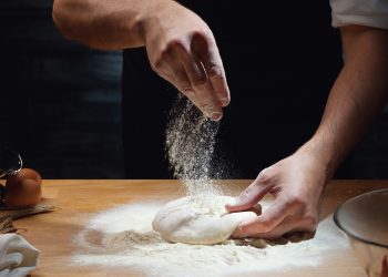 What’s the Secret to Perfecting Your Homemade Pizza Dough?