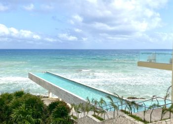 What Are the Real Benefits of Staying in a Resort?