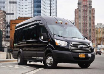 Is It Worth Staying in a Hotel Close to the Airport?